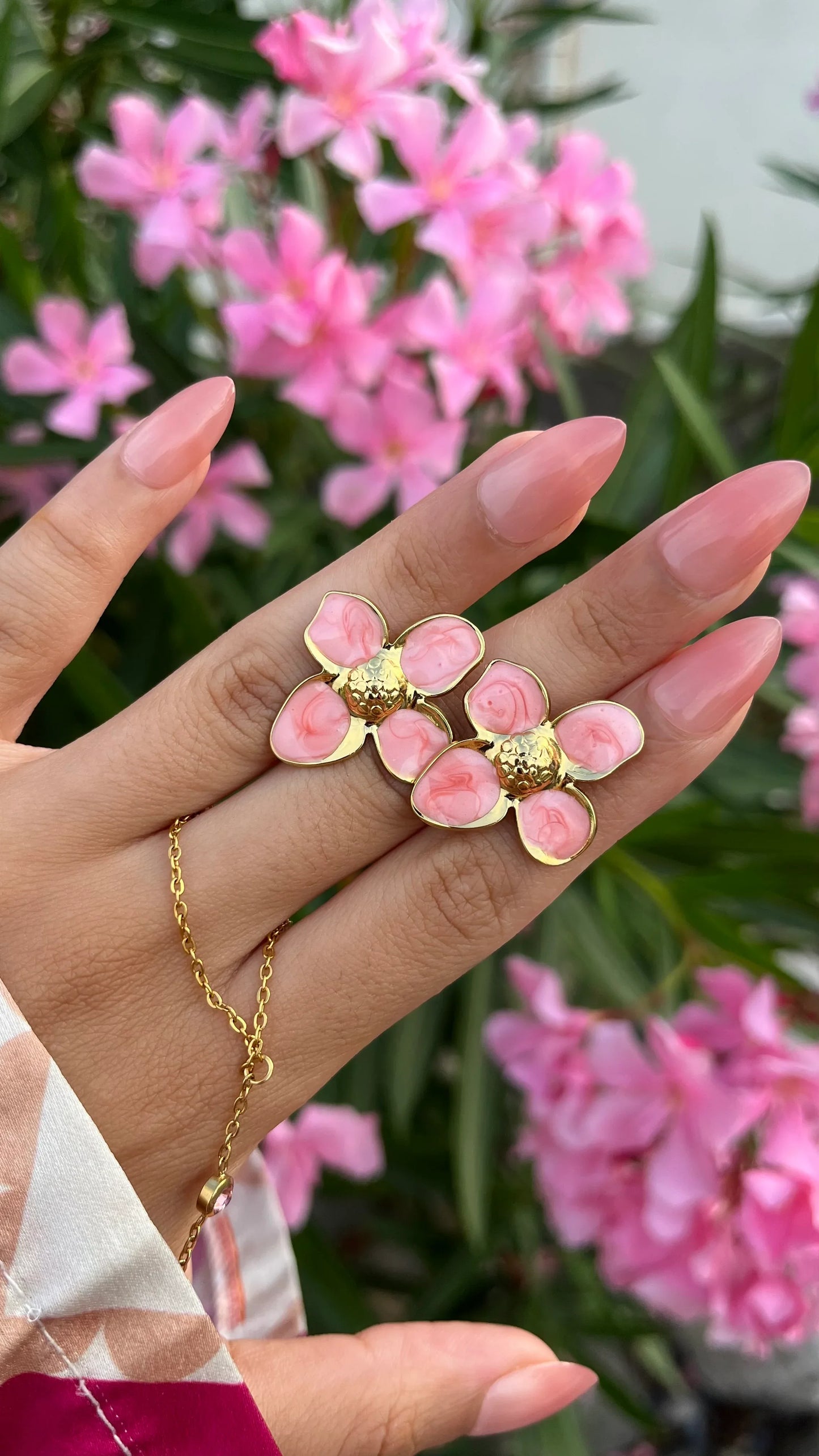 Boucles d'oreilles "LILA" · Rose - Bleu Saphir