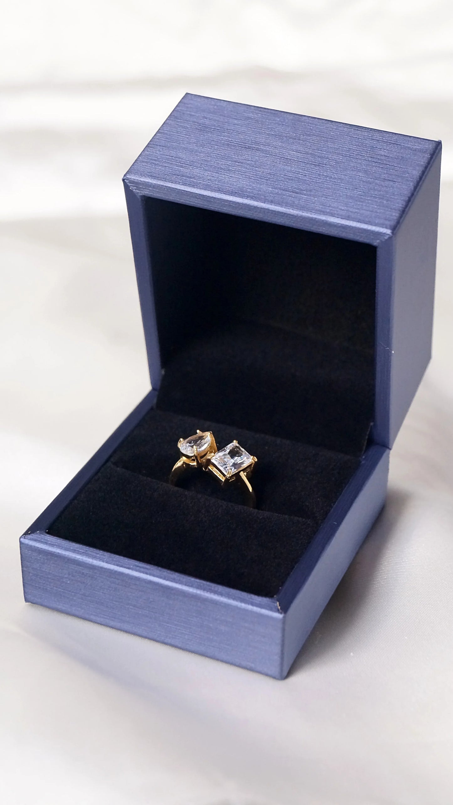 Écrin premium pour bagues - Bleu Saphir