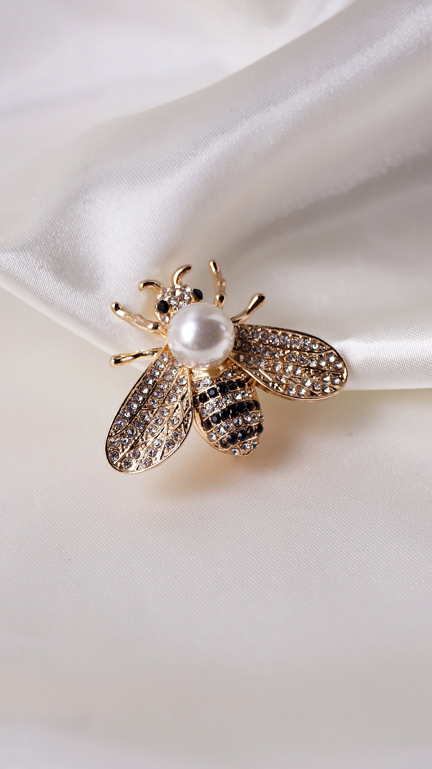 Broche "BEE"