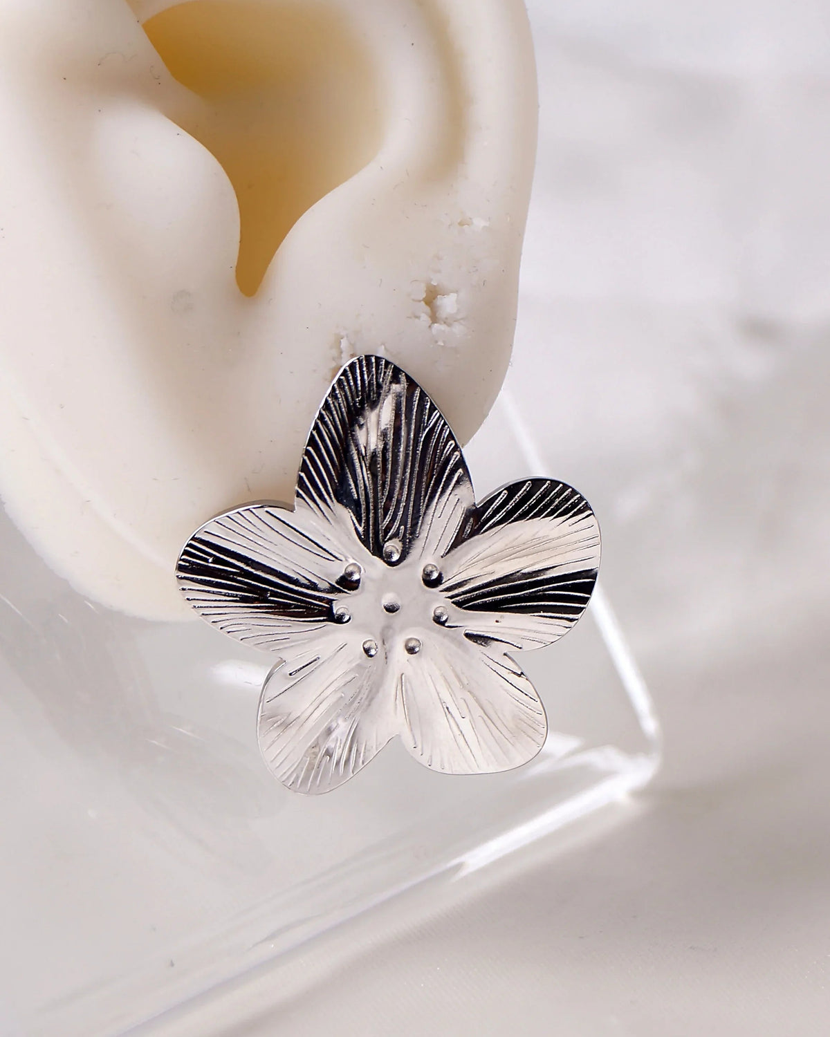 Boucles d'oreilles "IRIS 2" · argentées - Bleu Saphir