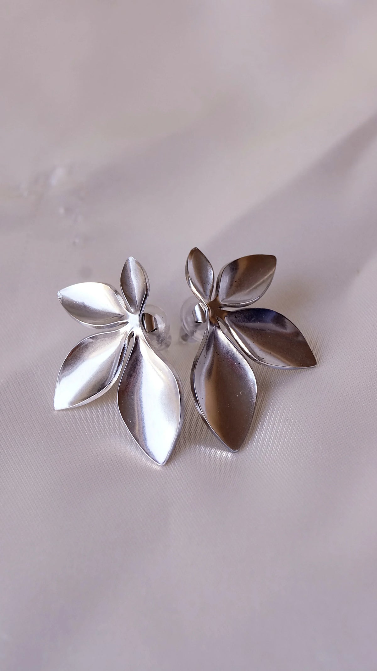 Boucles d'oreilles "LYS"