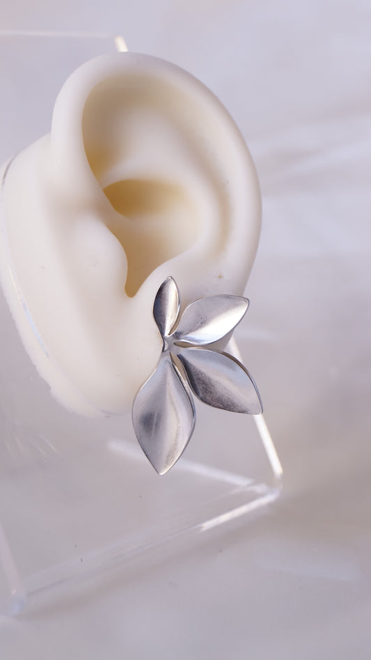Boucles d'oreilles "LYS" · Argentées