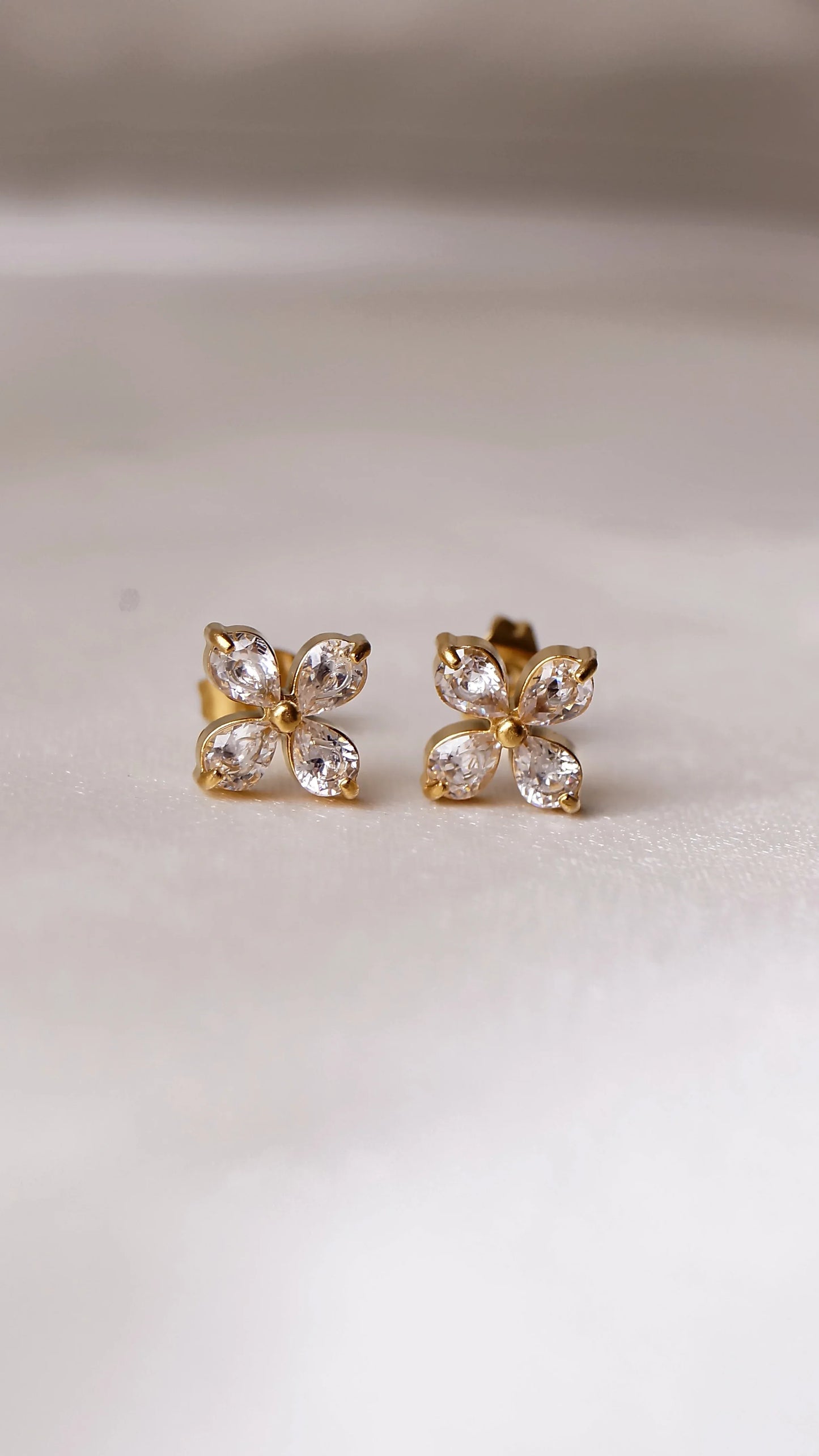 Boucles d'oreilles "GLOW" - Bleu Saphir