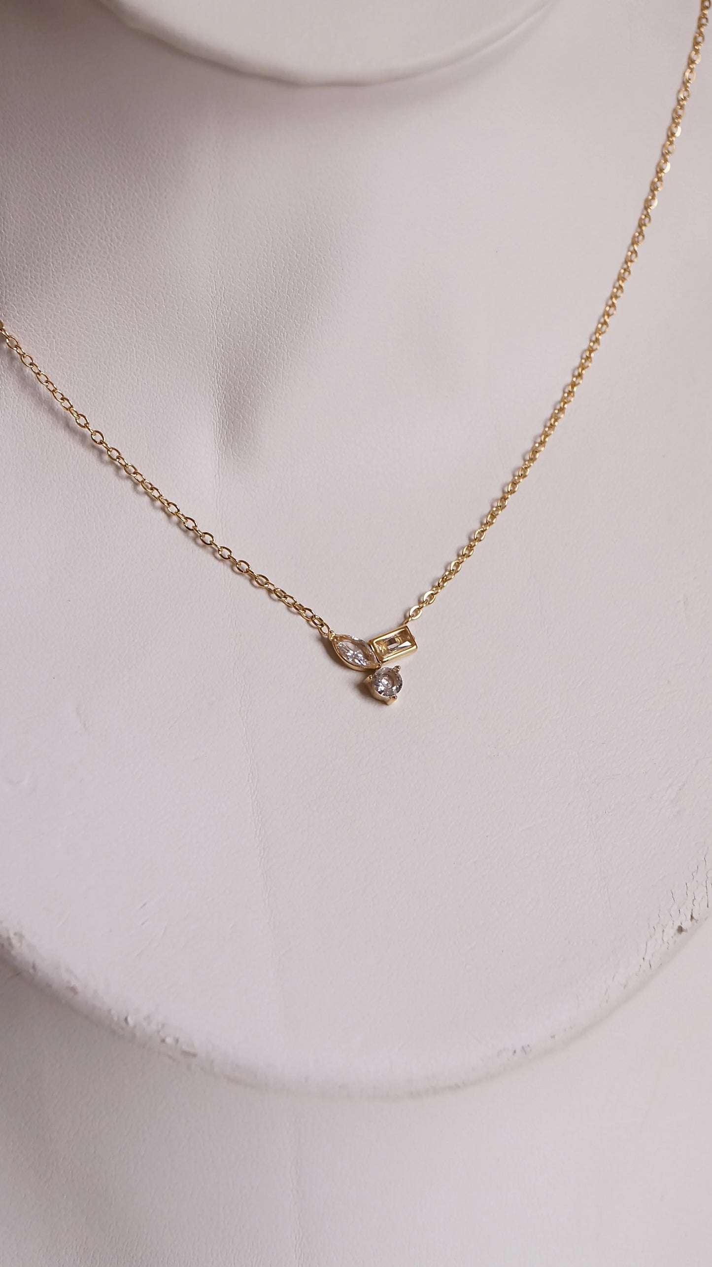 Collier "CARESSE" - Bleu Saphir