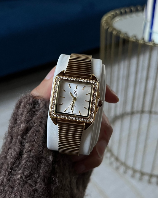 Montre "MONACO" · Doré