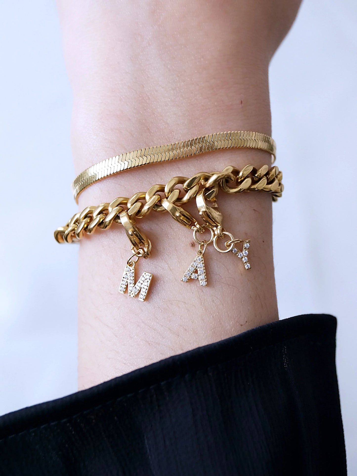 CHARM ·Mini initiales strass - Bleu Saphir