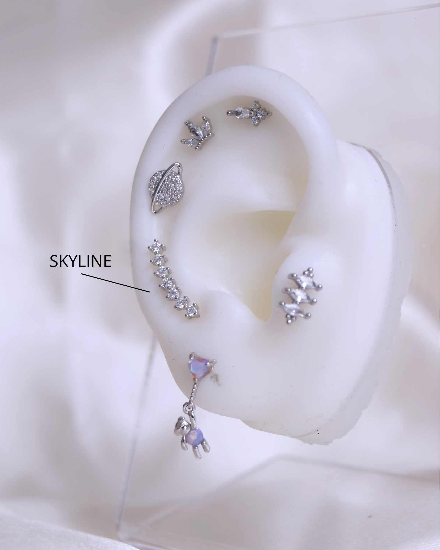 Piercing "SKYLINE"