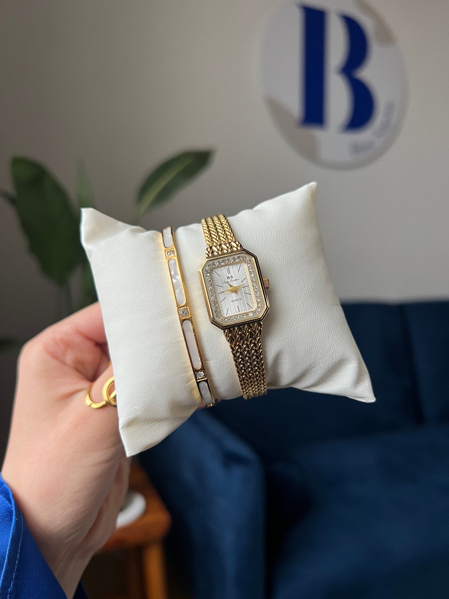 Montre "DIANA" · Dorée