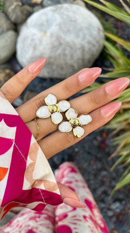 Boucles d'oreilles "LILA" · Blanche - Bleu Saphir