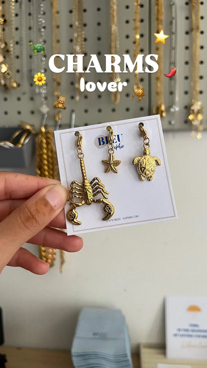 Charm(s) unique et mousqueton 🐢 - Bleu Saphir