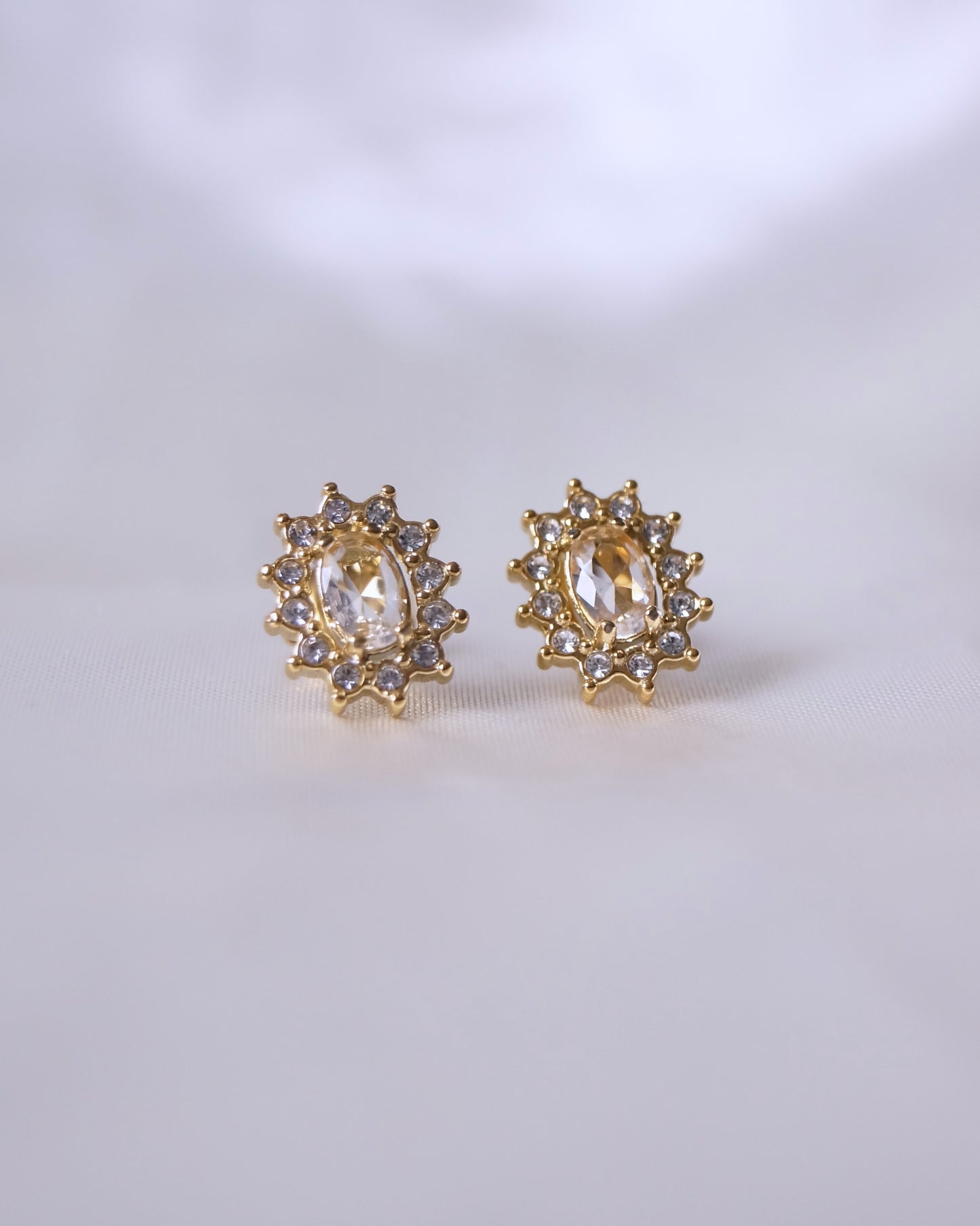 Boucles d'oreilles "BUCKINGHAM" · Blanches