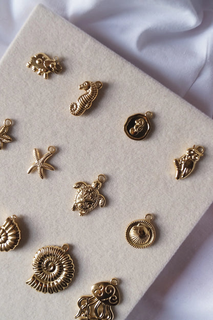 Charm(s) unique et mousqueton 🐢 - Bleu Saphir