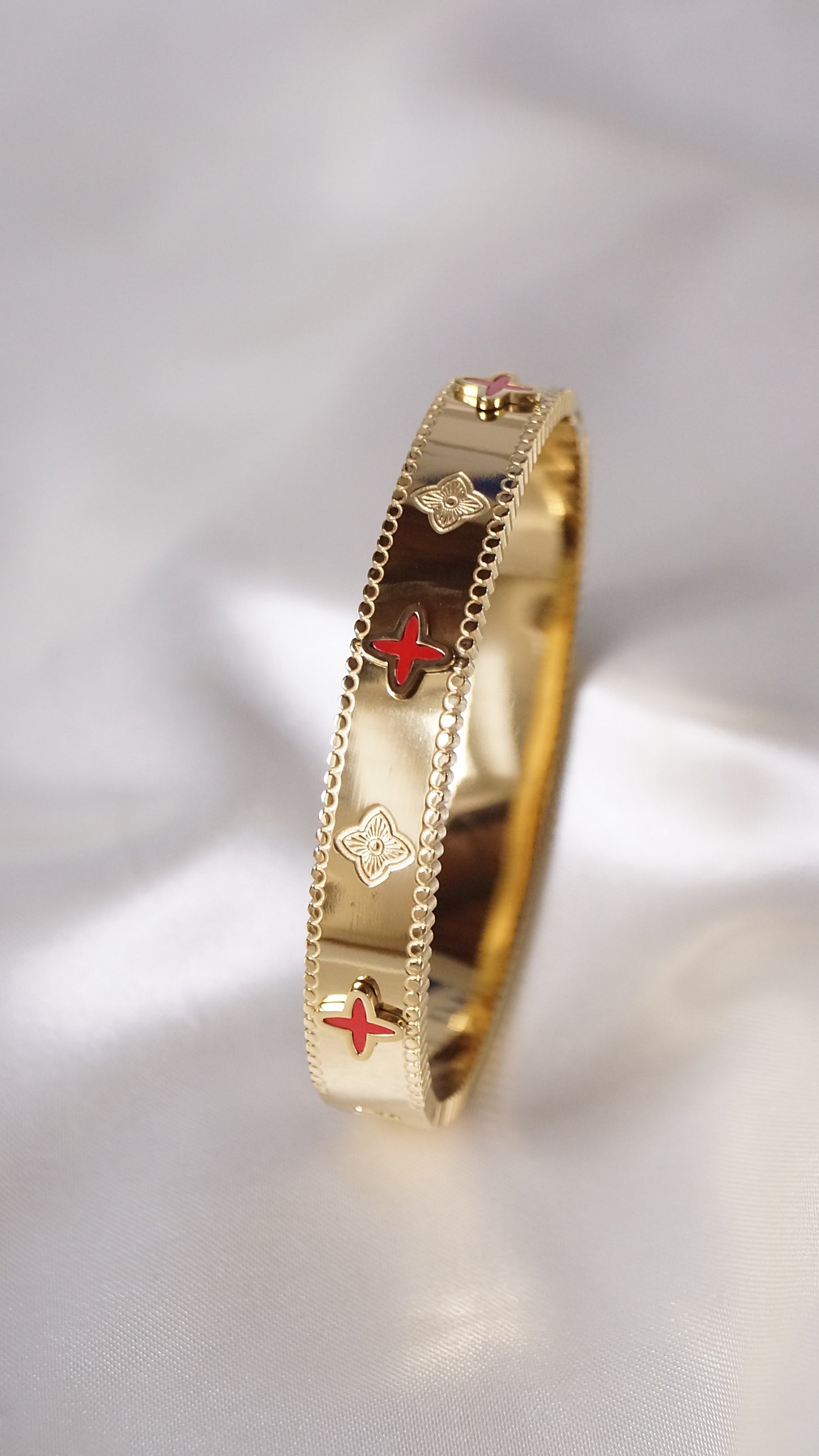 Bracelet jonc "ANASTASIA" · Rouge