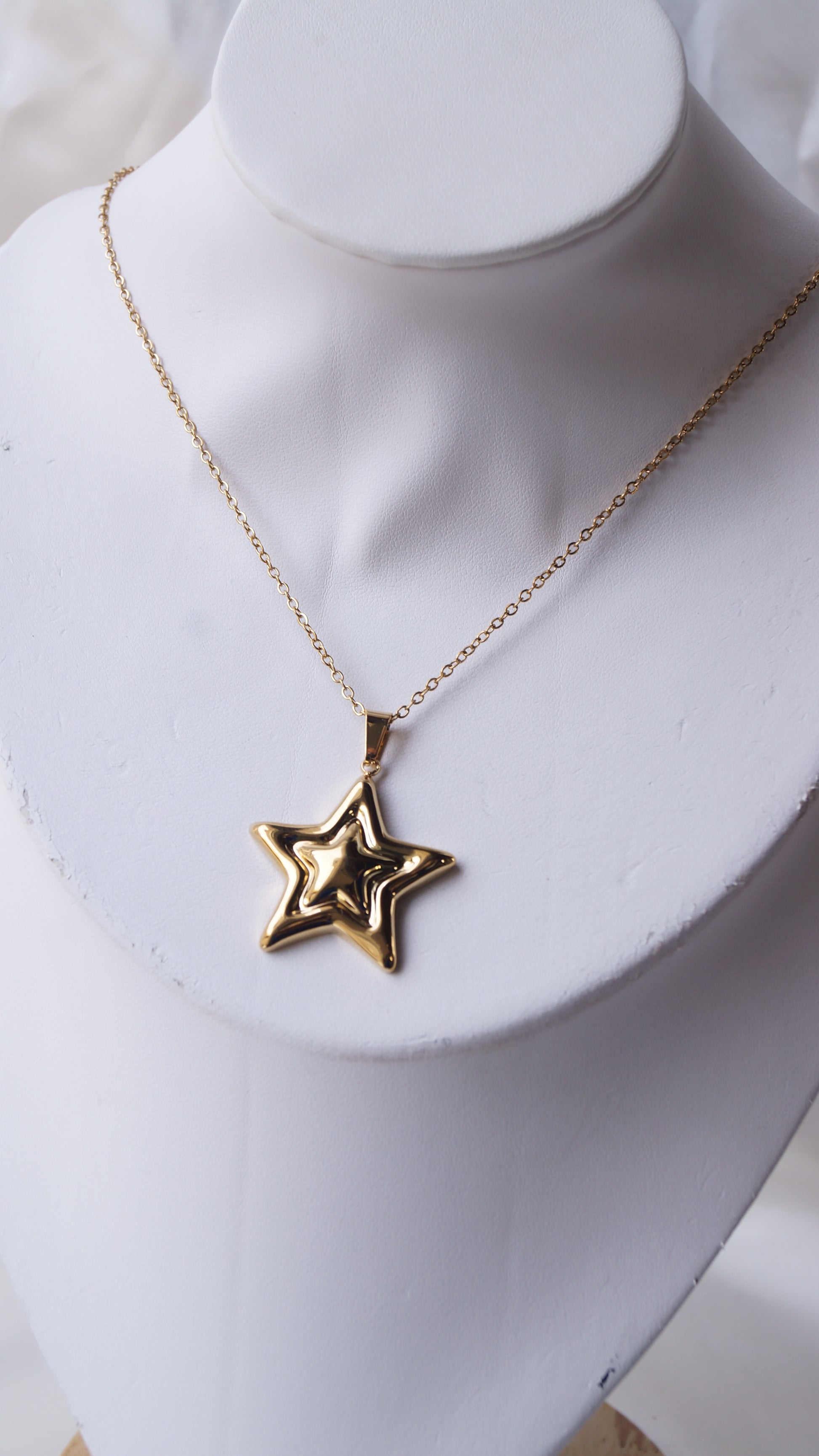 Collier BIANCA élégant acier inoxydable style italien raffiné Bleu Saphir bijoux bijou en acier inoxydable pas cher
