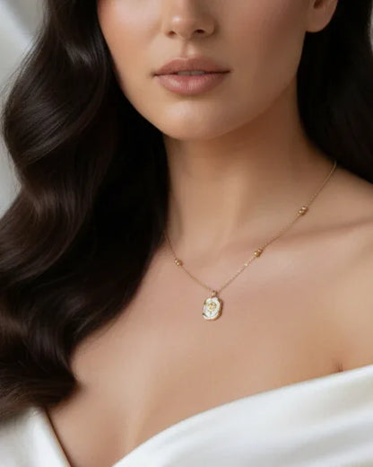 Collier "ROSE ETERNELLE" - Bleu Saphir