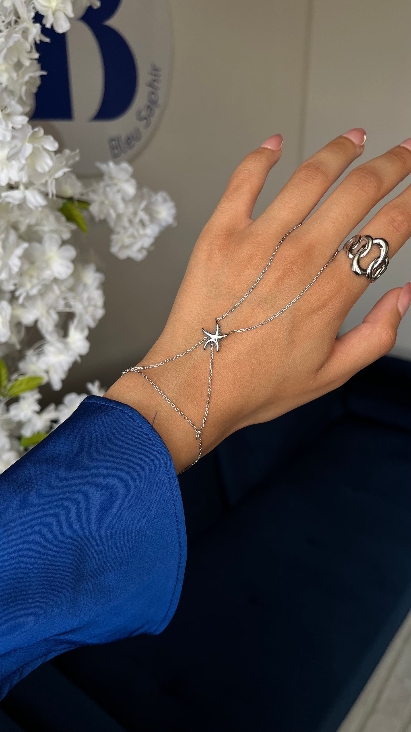 Chaine de main "LUNA" · Argentée