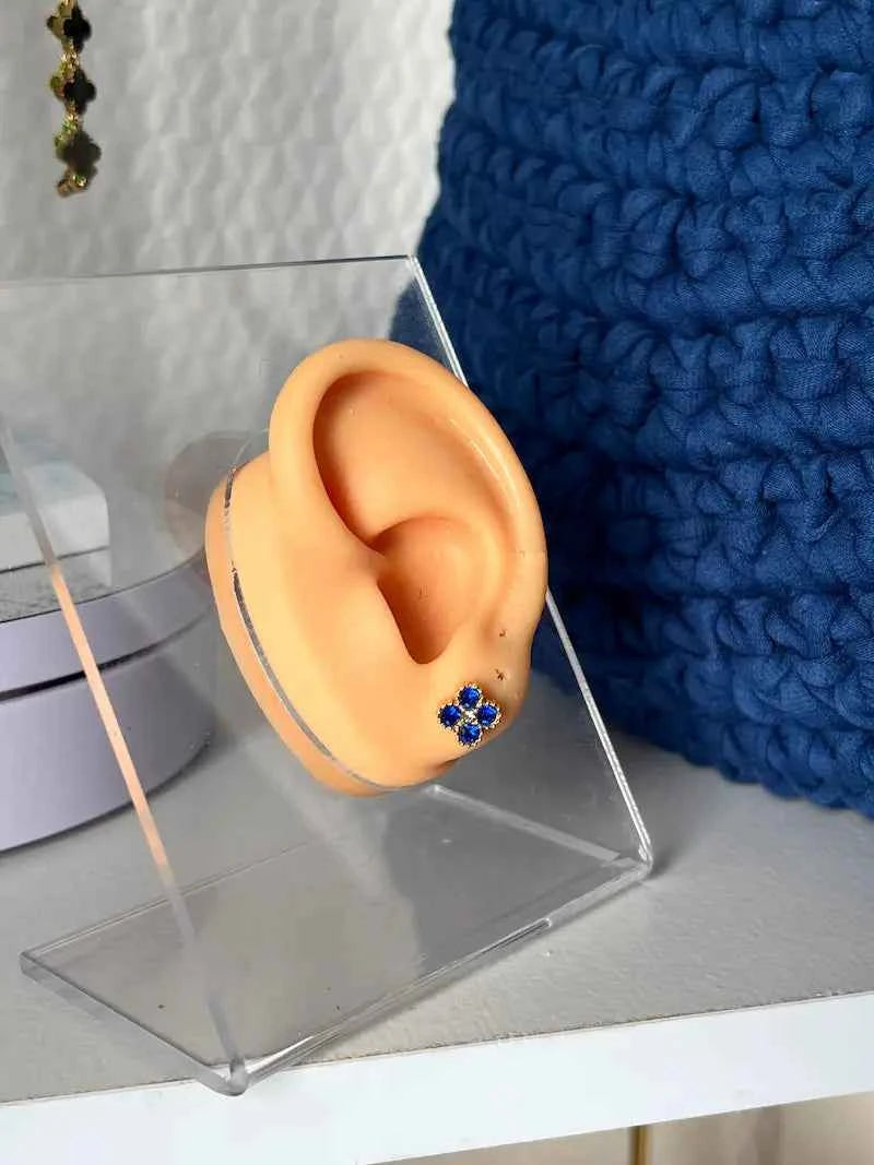 Boucles d'oreilles MONTAIGNE - puces vendues par paire