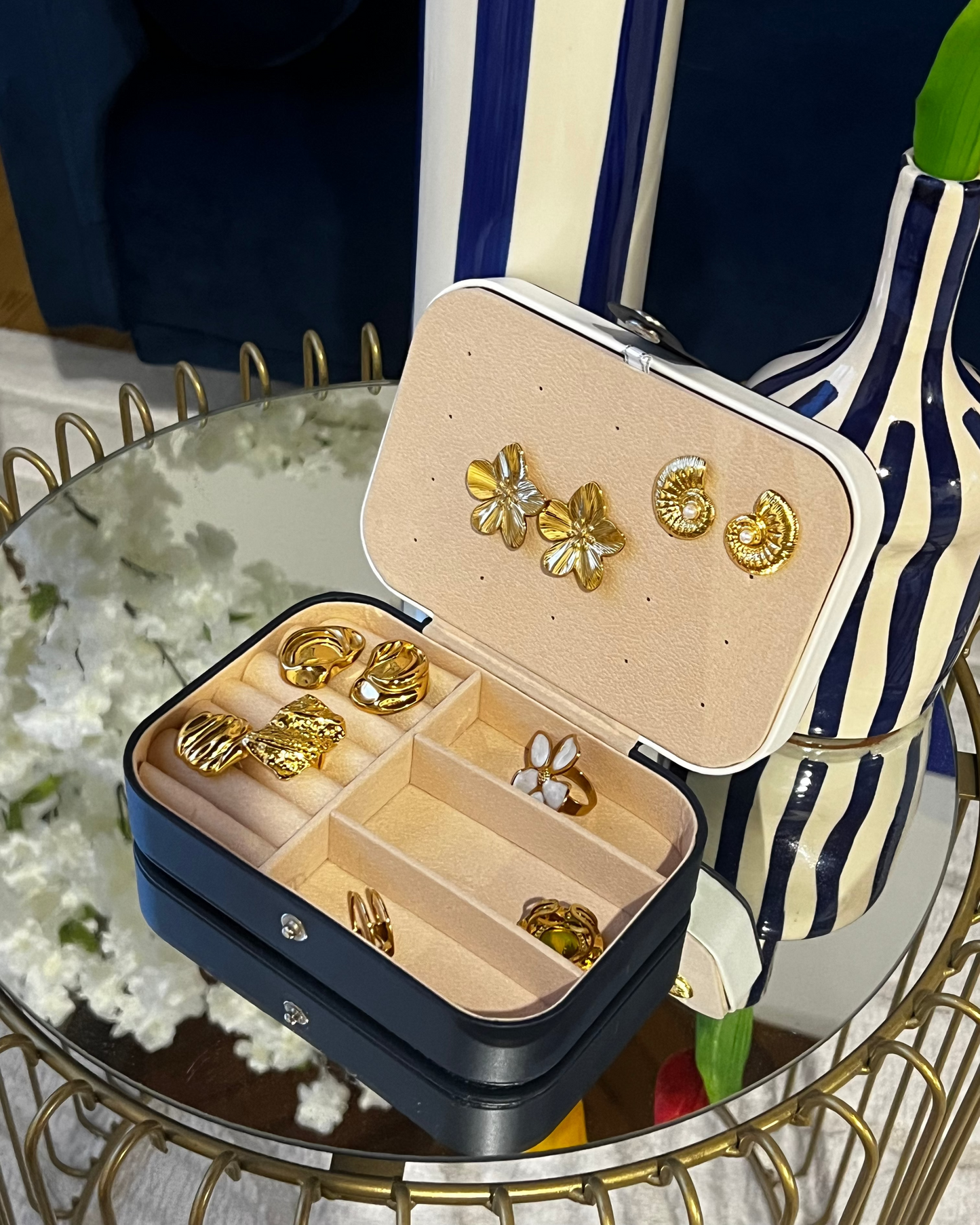 Boite à bijoux "La Raffinée" (Bleue et blanche)