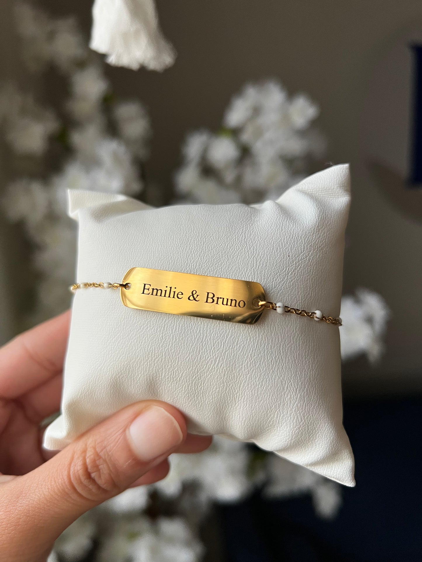 Bracelet "LEGENDE" personnalisé avec médaillon gravé